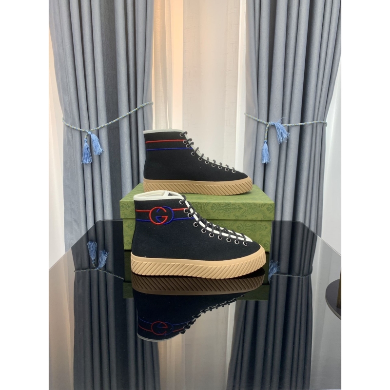 G*u*i casual shoes